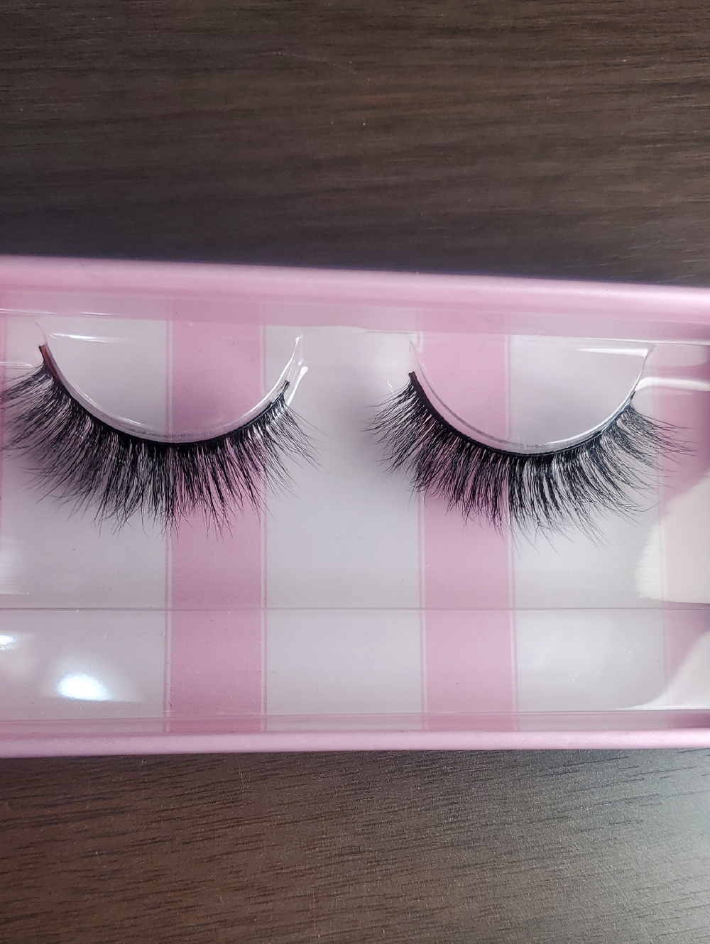 Voluminous Faux Mink Lashes — Black Flutter Effect